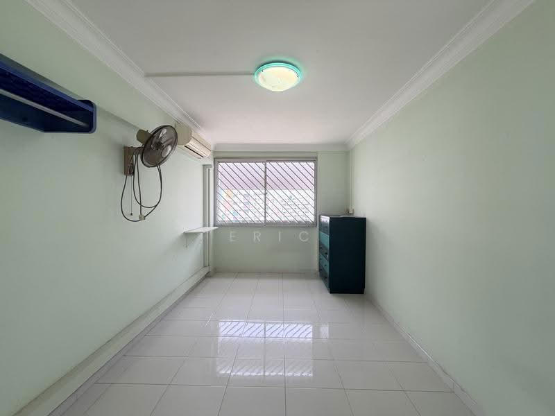 864 Yishun Avenue 4, 864 Yishun Avenue 4, Sembawang / Yishun, 3 Bedrooms, 1,313 sqft, HDB Flat For Sale, by Eric Ee, 500263448 - Interior - PropertyGuru.com.sg