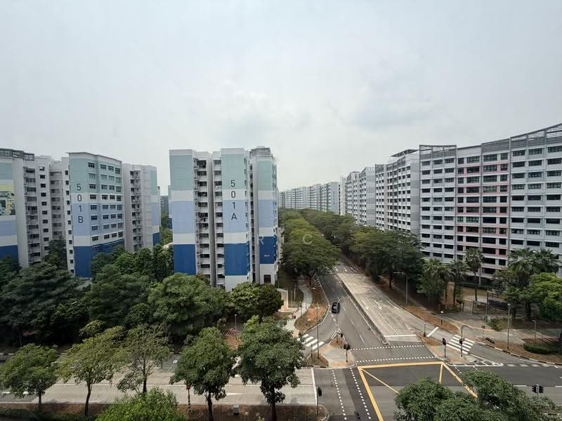864 Yishun Avenue 4, 864 Yishun Avenue 4, Sembawang / Yishun, 3 Bedrooms, 1,313 sqft, HDB Flat For Sale, by Eric Ee, 500263448 - Exterior - PropertyGuru.com.sg