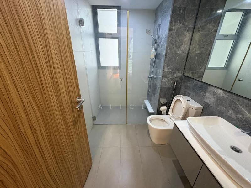 FLO Residence, Punggol Field Walk, Hougang / Punggol / Sengkang, 3 Bedrooms, 1,012 sqft, Condominium For Sale, by Alice Ong, 500263455 - PropertyGuru.com.sg