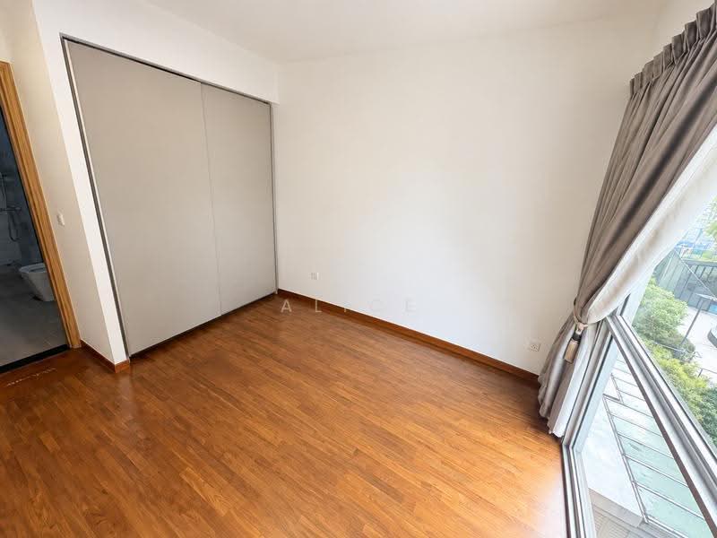 FLO Residence, Punggol Field Walk, Hougang / Punggol / Sengkang, 3 Bedrooms, 1,012 sqft, Condominium For Sale, by Alice Ong, 500263455 - PropertyGuru.com.sg