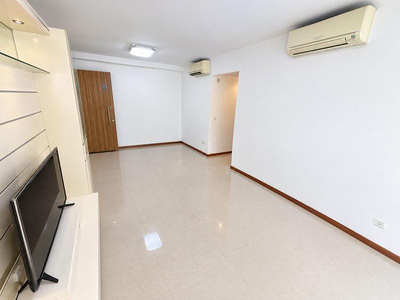 FLO Residence, Punggol Field Walk, Hougang / Punggol / Sengkang, 3 Bedrooms, 1,012 sqft, Condominium For Sale, by Alice Ong, 500263455 - PropertyGuru.com.sg