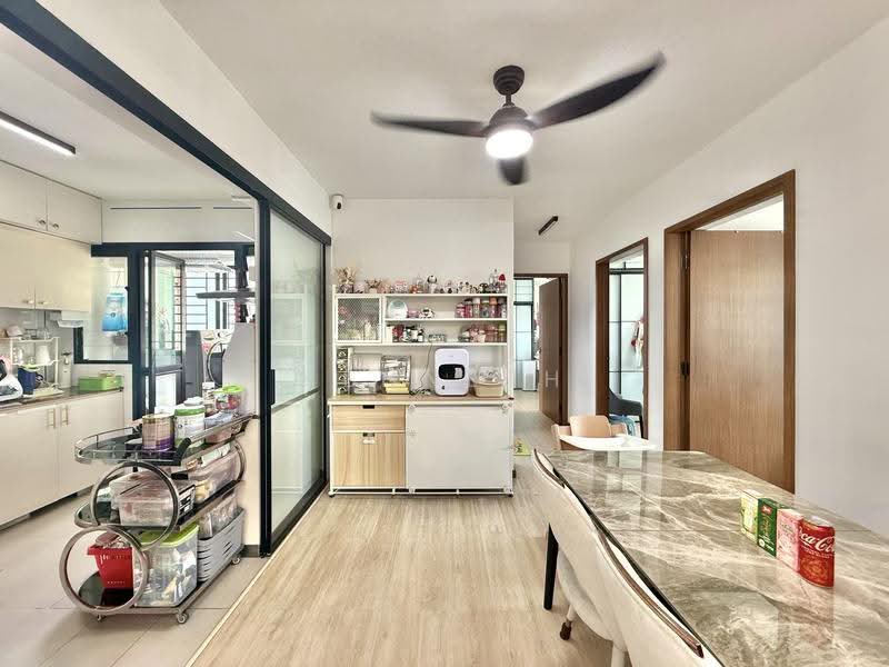 402A Fernvale Lane, 402A Fernvale Lane, Hougang / Punggol / Sengkang, 3 Bedrooms, 1,001 sqft, HDB Flat For Sale, by Kenneth Yeo, 500263462 - Kitchen - PropertyGuru.com.sg