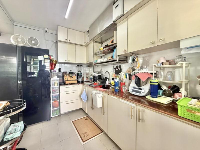 402A Fernvale Lane, 402A Fernvale Lane, Hougang / Punggol / Sengkang, 3 Bedrooms, 1,001 sqft, HDB Flat For Sale, by Kenneth Yeo, 500263462 - Kitchen - PropertyGuru.com.sg