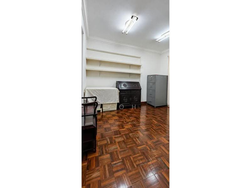 Emerald Park, 2 Indus Road, Alexandra / Commonwealth, 3 Bedrooms, 1,206 sqft, Condominium For Sale, by Koh Zheng Jie, 500263463 - Study - PropertyGuru.com.sg