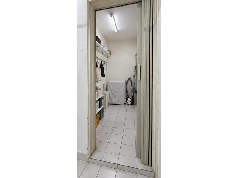 Emerald Park, 2 Indus Road, Alexandra / Commonwealth, 3 Bedrooms, 1,206 sqft, Condominium For Sale, by Koh Zheng Jie, 500263463 - Interior - PropertyGuru.com.sg