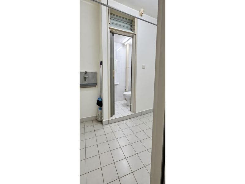 Emerald Park, 2 Indus Road, Alexandra / Commonwealth, 3 Bedrooms, 1,206 sqft, Condominium For Sale, by Koh Zheng Jie, 500263463 - Bathroom - PropertyGuru.com.sg