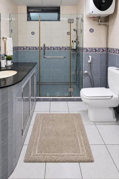 Emerald Park, 2 Indus Road, Alexandra / Commonwealth, 3 Bedrooms, 1,206 sqft, Condominium For Sale, by Koh Zheng Jie, 500263463 - Bathroom - PropertyGuru.com.sg