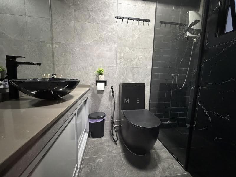 121C Sengkang East Way, 121C Sengkang East Way, Hougang / Punggol / Sengkang, 3 Bedrooms, 1,173 sqft, HDB Flat For Sale, by Mohamed Yaseen, 500263471 - Bathroom - PropertyGuru.com.sg