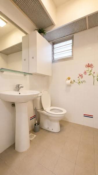 210B Punggol Place, 210B Punggol Place, Hougang / Punggol / Sengkang, 3 Bedrooms, 990 sqft, HDB Flat For Sale, by Anthony Sentosa, 500263490 - Bathroom - PropertyGuru.com.sg