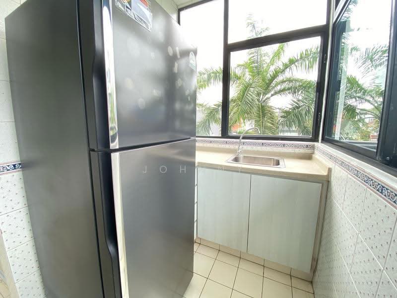 Siglap Center, 55 Siglap Road, East Coast / Marine Parade, 2 Bedrooms, 1,230 sqft, Apartment For Rent, by Johnny Chia, 500263495 - Kitchen - PropertyGuru.com.sg