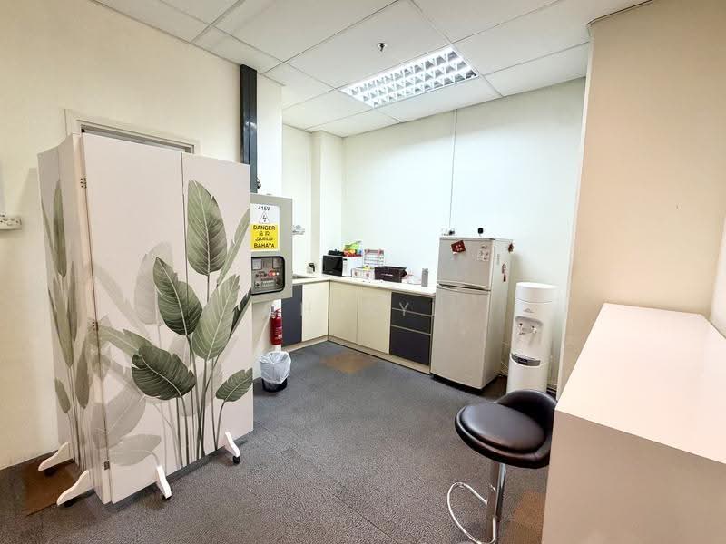 E-Centre @ Redhill, 3791 Jalan Bukit Merah, Alexandra / Commonwealth, 1,884 sqft, Light Industrial (B1) For Sale, by Cheryl Sim 沈欣仪, 500263497 - Kitchen - CommercialGuru.com.sg