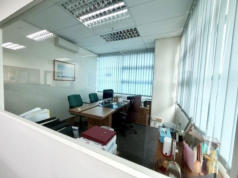 E-Centre @ Redhill, 3791 Jalan Bukit Merah, Alexandra / Commonwealth, 1,884 sqft, Light Industrial (B1) For Sale, by Cheryl Sim 沈欣仪, 500263497 - Study - CommercialGuru.com.sg