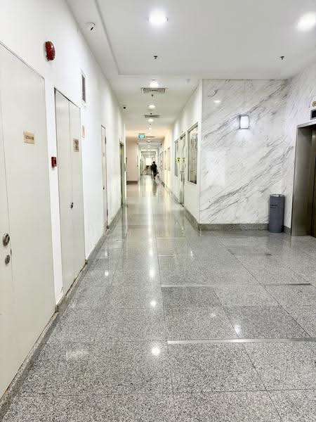 E-Centre @ Redhill, 3791 Jalan Bukit Merah, Alexandra / Commonwealth, 1,884 sqft, Light Industrial (B1) For Sale, by Cheryl Sim 沈欣仪, 500263497 - Corridor - CommercialGuru.com.sg