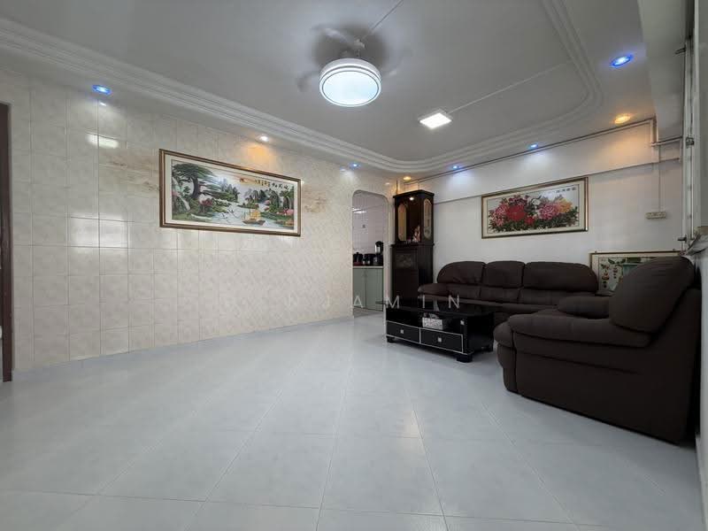 868 Yishun Street 81, 868 Yishun Street 81, Sembawang / Yishun, 3 Bedrooms, 904 sqft, HDB Flat For Sale, by Benjamin Won, 500263502 - Living Room - PropertyGuru.com.sg