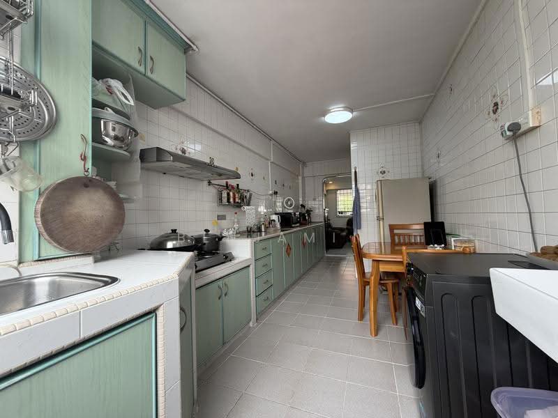 868 Yishun Street 81, 868 Yishun Street 81, Sembawang / Yishun, 3 Bedrooms, 904 sqft, HDB Flat For Sale, by Benjamin Won, 500263502 - Kitchen - PropertyGuru.com.sg