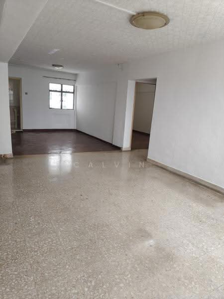 32 Teban Gardens Road, 32 Teban Gardens Road, Boon Lay / Jurong / Tuas, 3 Bedrooms, 1,066 sqft, HDB Flat For Sale, by Calvin Ho, 500263518 - Living Room - PropertyGuru.com.sg