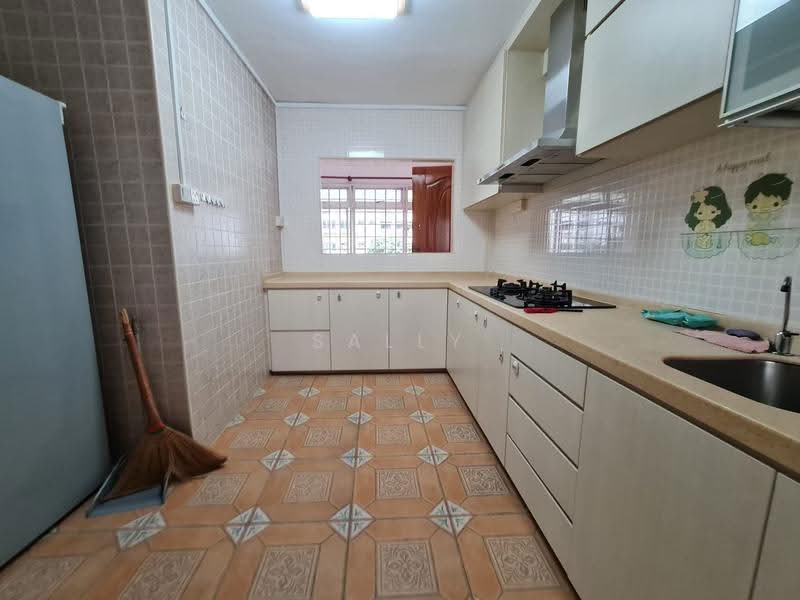572 Pasir Ris Street 53, 572 Pasir Ris Street 53, Pasir Ris / Tampines, 3 Bedrooms, 1,205 sqft, HDB Flat For Rent, by Sally Ong, 500263523 - Kitchen - PropertyGuru.com.sg