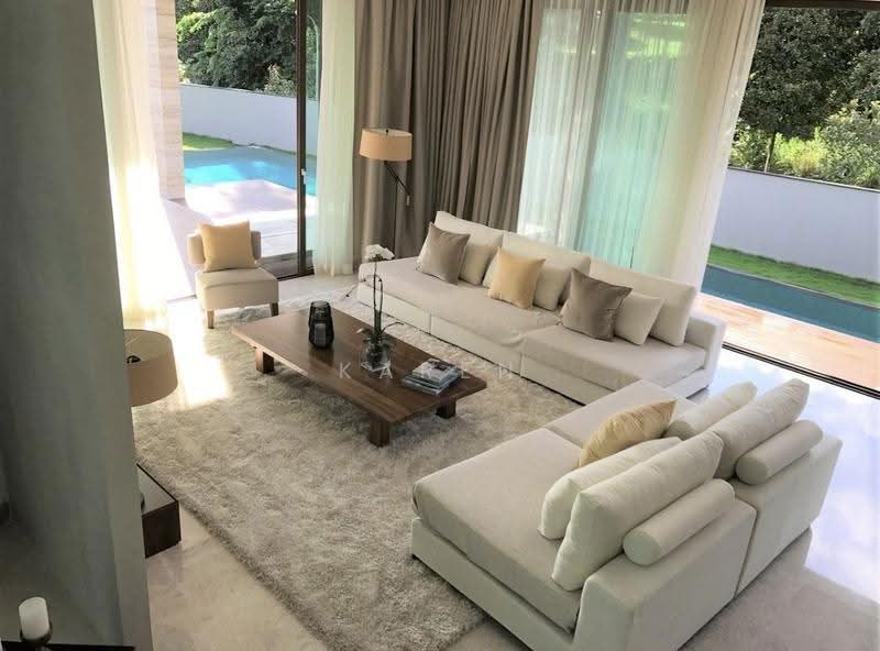 182D Lornie Rd, Lornie Road, Newton / Novena, 7 Bedrooms, 9,450 sqft, Bungalow House For Rent, by Karen Tang, 500263548 - PropertyGuru.com.sg