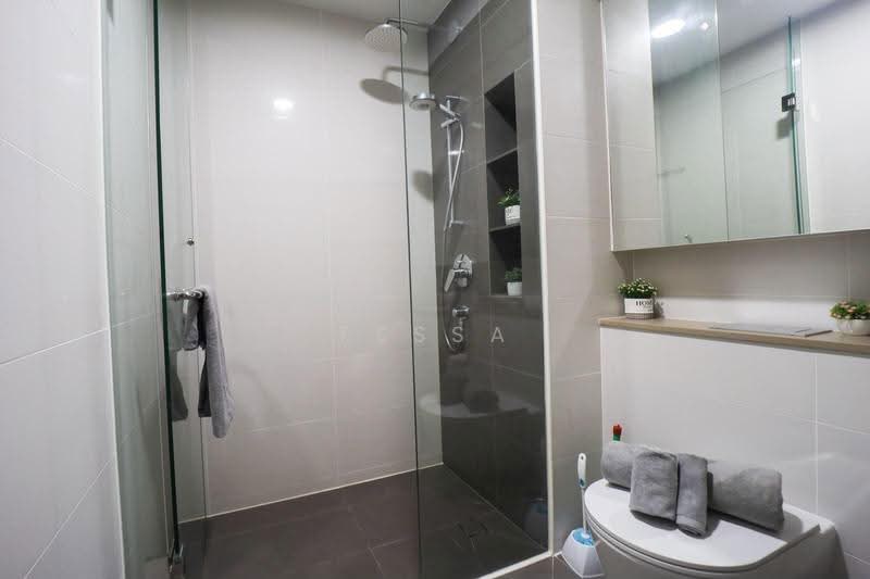 The Gazania, 5 How Sun Drive, Hougang / Punggol / Sengkang, 2 Bedrooms, 700 sqft, Condominium For Sale, by Tessa Pan, 500263549 - PropertyGuru.com.sg
