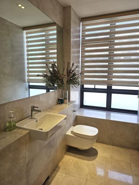 Trilight, 9 Newton Road, Newton / Novena, 4 Bedrooms, 5,802 sqft, Condominium For Sale, by Karen Kok, 500263559 - PropertyGuru.com.sg