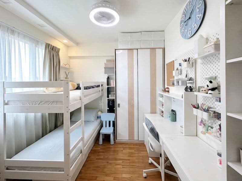 Blue Horizon, 21 West Coast Crescent, Buona Vista / West Coast / Clementi New Town, 3 Bedrooms, 1,216 sqft, Condominium For Sale, by Sean Tiah, 500263561 - PropertyGuru.com.sg