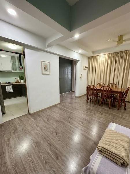 633 Hougang Avenue 8, 633 Hougang Avenue 8, Hougang / Punggol / Sengkang, 4 Bedrooms, 1,593 sqft, HDB Flat For Sale, by Jeremy Li, 500263564 - Kitchen - PropertyGuru.com.sg