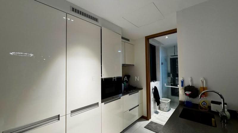 D01! superb location! 700sqft only at $2,4xx psf!, 23 Marina Way, Boat Quay / Raffles Place / Marina, 1 Bedroom, 700 sqft, Condominium For Sale, by Ethan Yang, 500263596 - Kitchen - PropertyGuru.com.sg
