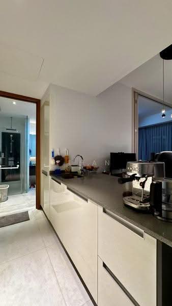 D01! superb location! 700sqft only at $2,4xx psf!, 23 Marina Way, Boat Quay / Raffles Place / Marina, 1 Bedroom, 700 sqft, Condominium For Sale, by Ethan Yang, 500263596 - Kitchen - PropertyGuru.com.sg