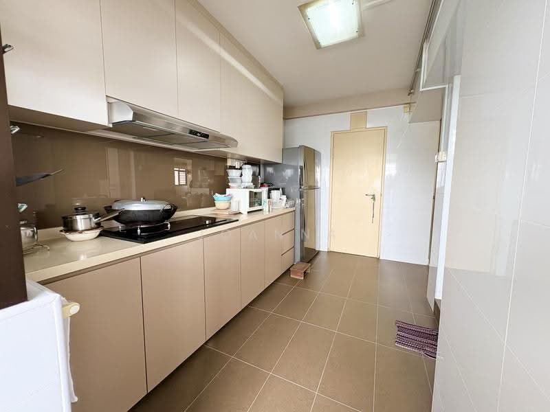 63B Lengkok Bahru, 63B Lengkok Bahru, Alexandra / Commonwealth, 3 Bedrooms, 1,087 sqft, HDB Flat For Sale, by Joanna Ko, 500263599 - Kitchen - PropertyGuru.com.sg