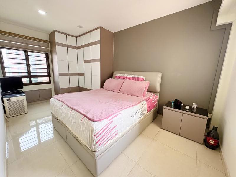 63B Lengkok Bahru, 63B Lengkok Bahru, Alexandra / Commonwealth, 3 Bedrooms, 1,087 sqft, HDB Flat For Sale, by Joanna Ko, 500263599 - Bedroom - PropertyGuru.com.sg