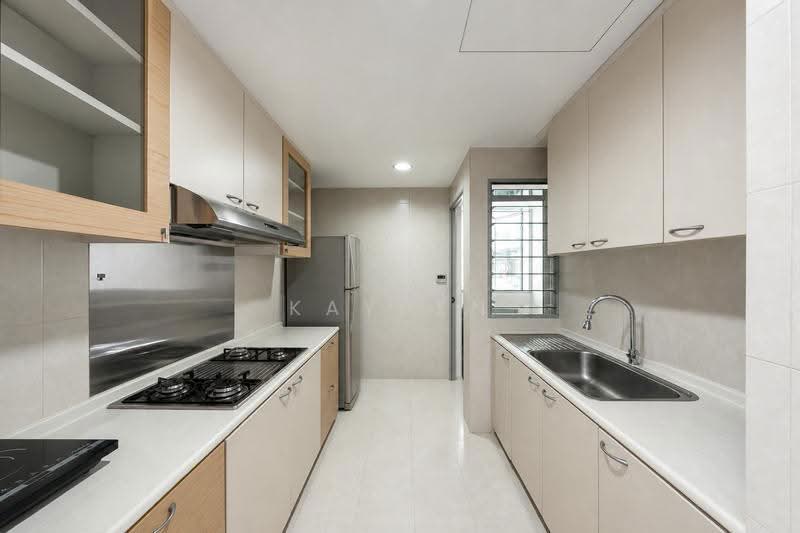 Whitewater, 21 Pasir Ris Street 72, Pasir Ris / Tampines, 3 Bedrooms, 1,130 sqft, Executive Condominium For Sale, by Kayden Ong, 500263603 - Kitchen - PropertyGuru.com.sg
