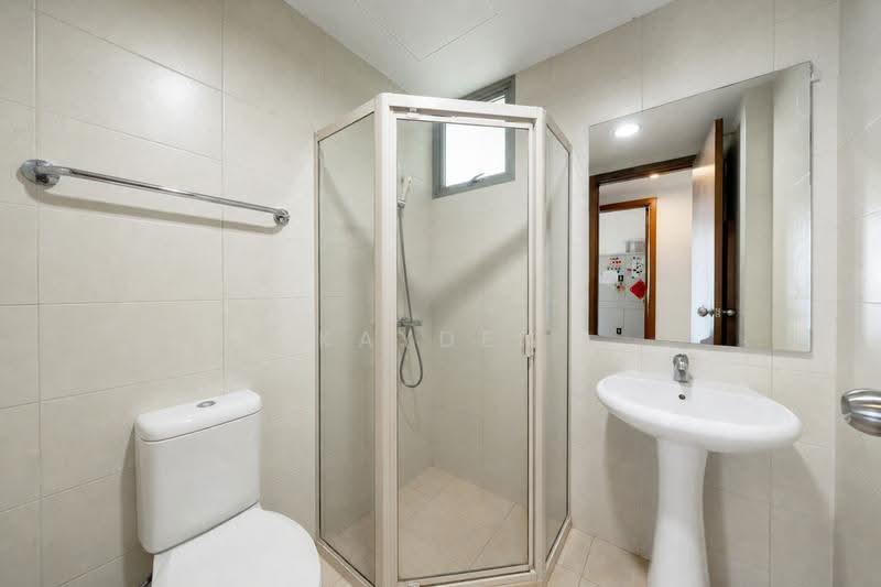 Whitewater, 21 Pasir Ris Street 72, Pasir Ris / Tampines, 3 Bedrooms, 1,130 sqft, Executive Condominium For Sale, by Kayden Ong, 500263603 - Bathroom - PropertyGuru.com.sg