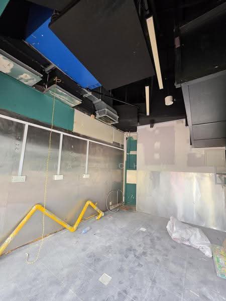Grandlink Square, 511 Guillemard Road, Eunos / Geylang / Paya Lebar, 1,200 sqft, Mall Shop For Rent, by Paul Chen, 500263604 - Interior - CommercialGuru.com.sg