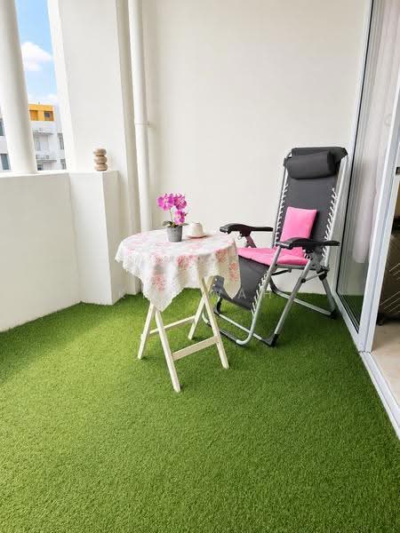 387 Tampines Street 32, 387 Tampines Street 32, Pasir Ris / Tampines, 4 Bedrooms, 1,378 sqft, HDB Flat For Sale, by Kim Wah Ng, 500263615 - Balcony - PropertyGuru.com.sg