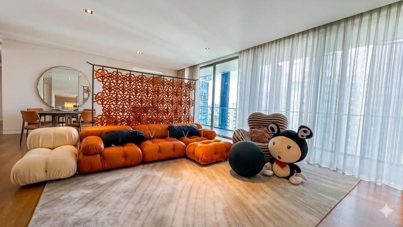 Hilltops, 99 Cairnhill Circle, Orchard / River Valley, 4 Bedrooms, 5,317 sqft, Condominium For Rent, by Vivian Wang, 500263621 - Living Room - PropertyGuru.com.sg