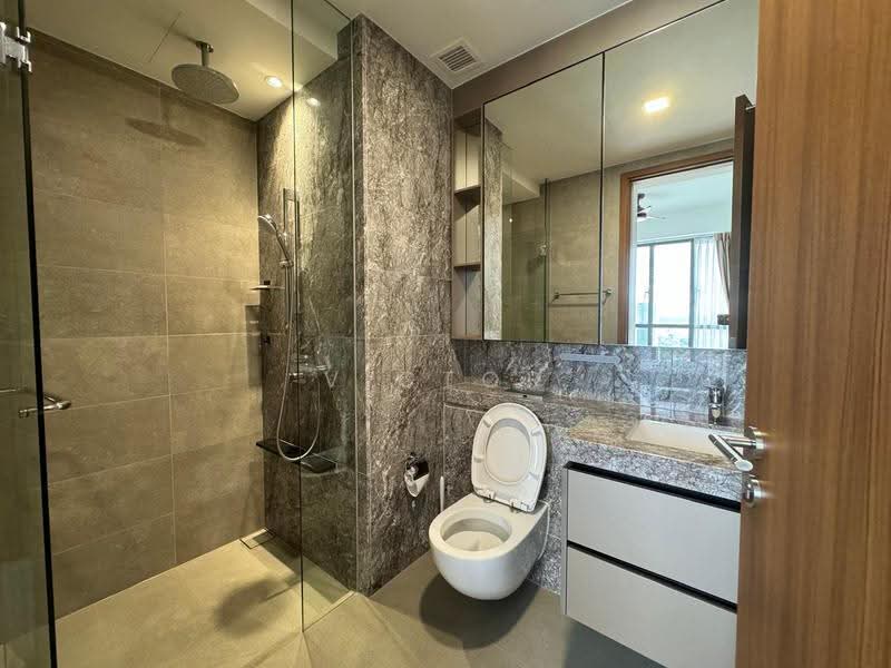 Stirling Residences, 23 Stirling Road, Alexandra / Commonwealth, 2 Bedrooms, 689 sqft, Condominium For Rent, by Victor Pang, 500263624 - Bathroom - PropertyGuru.com.sg