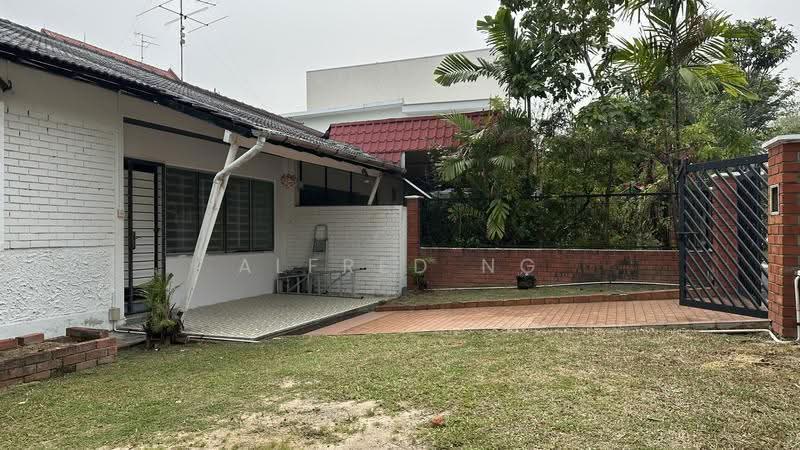 Opera Estate, Jalan Bangsawan, East Coast / Marine Parade, 3 Bedrooms, 1,500 sqft, Semi-Detached House For Sale, by Alfred Ng, 500263625 - Exterior - PropertyGuru.com.sg