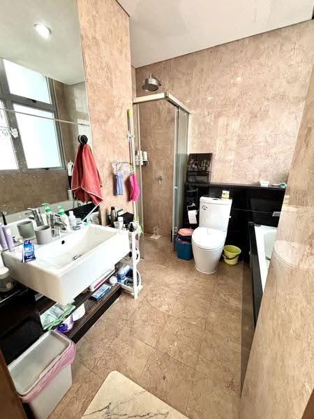 Mill Point, 3 Zion Close, Tanglin / Holland / Bukit Timah, 1 Bedroom, 527 sqft, Apartment For Rent, by Darrell Sim, 500263626 - Bathroom - PropertyGuru.com.sg