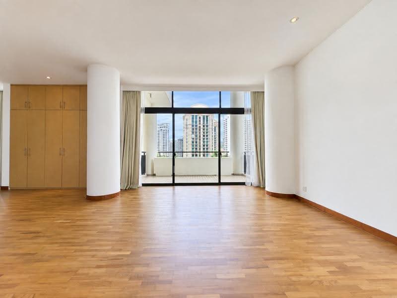 The Colonnade, 82 Grange Road, Tanglin / Holland / Bukit Timah, 3 Bedrooms, 3,617 sqft, Condominium For Rent, by Lim Sheng Loo, 500263633 - Balcony - PropertyGuru.com.sg