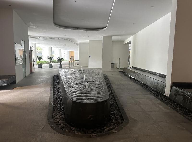 Queens Peak, 3 Dundee Road, Alexandra / Commonwealth, 2 Bedrooms, 807 sqft, Condominium For Rent, by Fu Wei, 500263645 - Entrance - PropertyGuru.com.sg