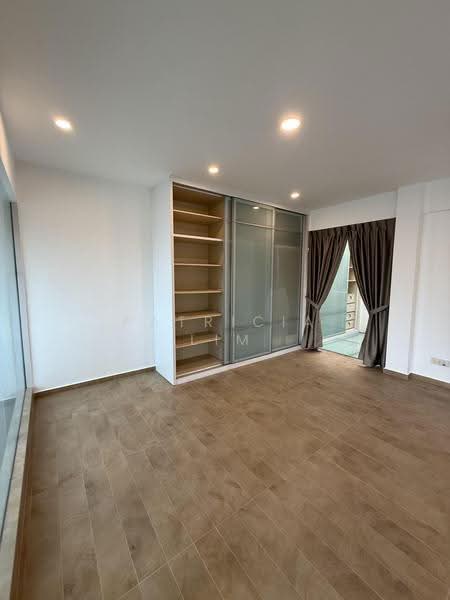 Newly renovated 2/s with basement Semi D with huge land of over 8000sf. 4+3rms, Thomson green, Ang Mo Kio / Bishan / Thomson, 4 Bedrooms, 4,000 sqft, Semi-Detached House For Rent, by Patricia Lim, 500263648 - PropertyGuru.com.sg