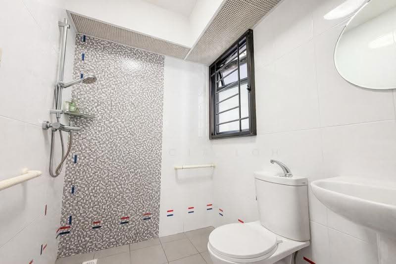 101A Bidadari Park Drive, 101A Bidadari Park Drive, Balestier / Toa Payoh, 2 Bedrooms, 732 sqft, HDB Flat For Sale, by Felicia Loh, 500263651 - Master Bathroom - PropertyGuru.com.sg