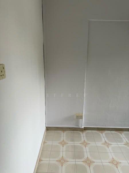 144 Bukit Batok West Avenue 6, 144 Bukit Batok West Avenue 6, Dairy Farm / Bukit Panjang / Choa Chu Kang, Room Rental, 200 sqft, HDB Flat For Rent, by Jeffrey Lee, 500263652 - Interior - PropertyGuru.com.sg