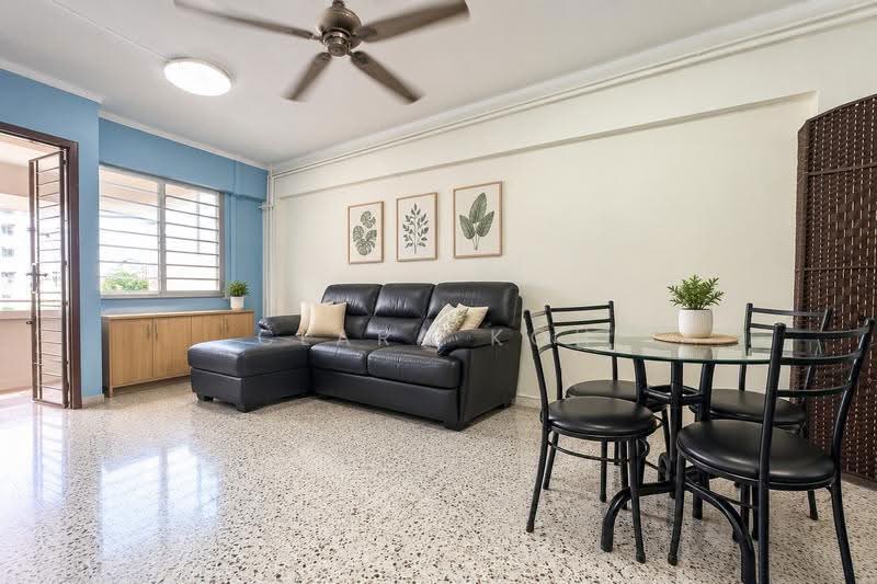 440 Ang Mo Kio Avenue 10, 440 Ang Mo Kio Avenue 10, Ang Mo Kio / Bishan / Thomson, 2 Bedrooms, 721 sqft, HDB Flat For Rent, by Clara Koh, 500263667 - Living Room - PropertyGuru.com.sg