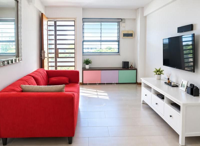 728 Clementi West Street 2, 728 Clementi West Street 2, Buona Vista / West Coast / Clementi New Town, 2 Bedrooms, 732 sqft, HDB Flat For Rent, by Kevin Li, 500263668 - Living Room - PropertyGuru.com.sg