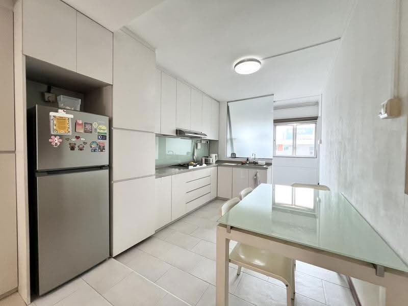 728 Clementi West Street 2, 728 Clementi West Street 2, Buona Vista / West Coast / Clementi New Town, 2 Bedrooms, 732 sqft, HDB Flat For Rent, by Kevin Li, 500263668 - Kitchen - PropertyGuru.com.sg