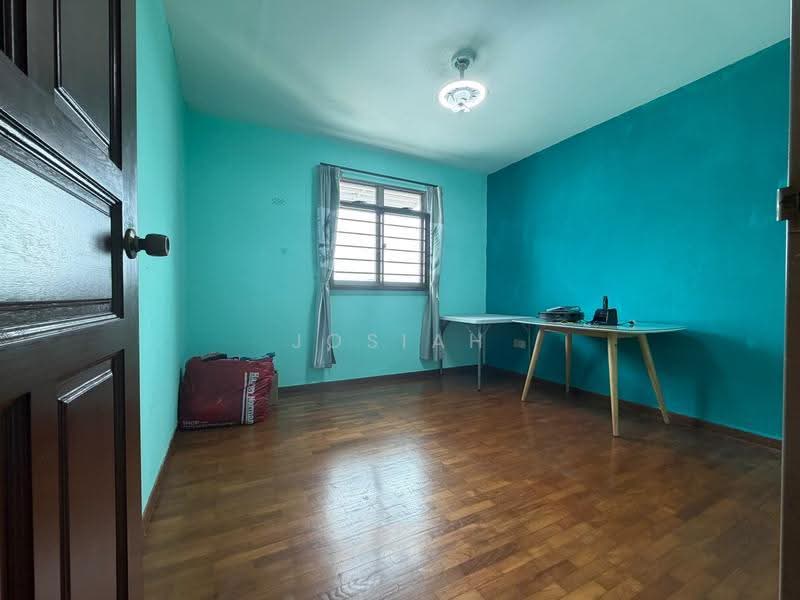 678D Jurong West Street 64, 678D Jurong West Street 64, Boon Lay / Jurong / Tuas, 3 Bedrooms, 1,184 sqft, HDB Flat For Sale, by Josiah Lau, 500263672 - Common Room 1 - PropertyGuru.com.sg