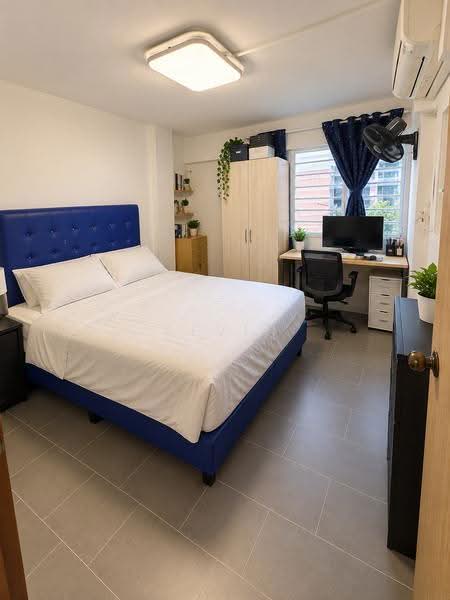 17 Beach Road, 17 Beach Road, Beach Road / Bugis / Rochor, 3 Bedrooms, 829 sqft, HDB Flat For Sale, by Alvin Tay, 500263679 - Master bedroom - PropertyGuru.com.sg