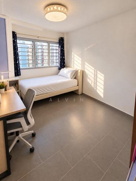 17 Beach Road, 17 Beach Road, Beach Road / Bugis / Rochor, 3 Bedrooms, 829 sqft, HDB Flat For Sale, by Alvin Tay, 500263679 - Common room 1 - PropertyGuru.com.sg