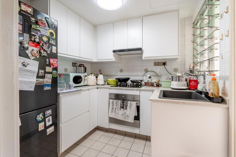 Symphony Heights, 33 Hume Avenue, Clementi Park / Upper Bukit Timah, 2 Bedrooms, 990 sqft, Condominium For Sale, by Tessa Pan, 500263683 - Kitchen - PropertyGuru.com.sg